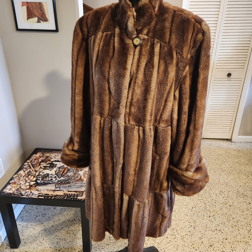 Pamela McCoy mink faux fur - xl